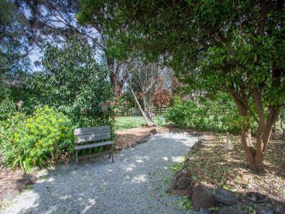 18 Salisbury Road, Mount Macedon