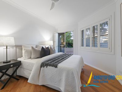 4 / 5 Figtree Avenue, Abbotsford