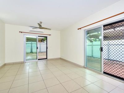 18 / 121 Flynn Cct , Bellamack