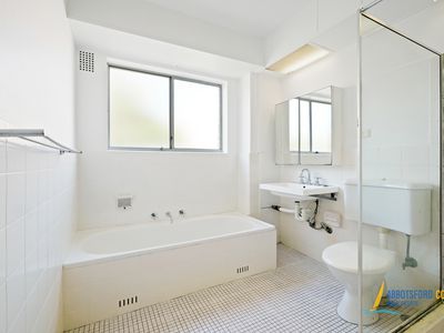 5 / 13 Bortfield Drive, Chiswick