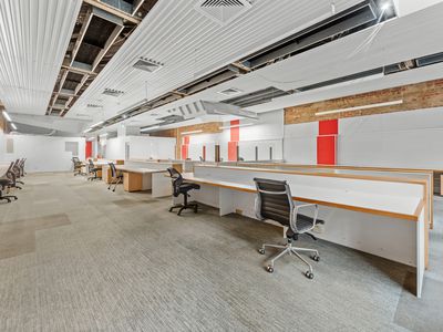 106-108 Bowen Street, Spring Hill