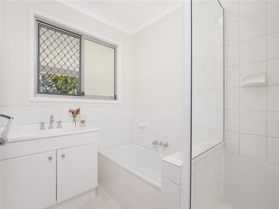 14 Quantock Court, Rochedale South