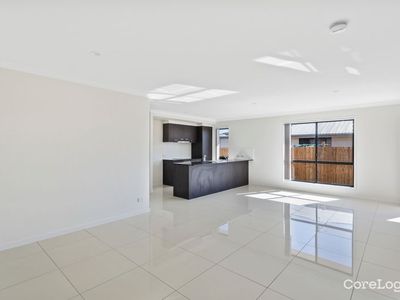 1 & 2 / 29 Harrow Street, Cambooya