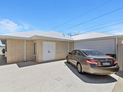 19 Aquarius Loop, Bennett Springs