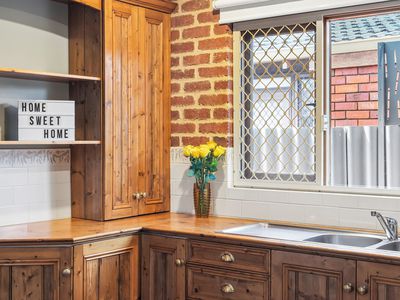 42 Araluen Street, Morley