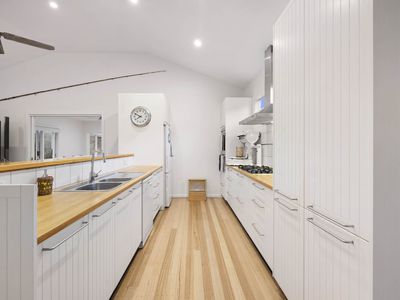 29 Beach Avenue, Blairgowrie