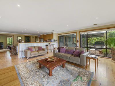 32 Cottrells Lane, Tawonga