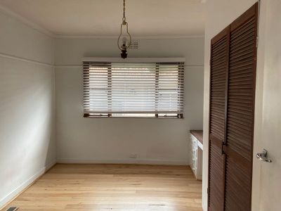 56 Bloomfield Avenue, Maribyrnong