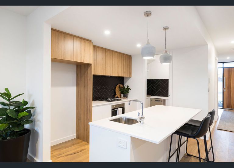 13a Lawson Avenue, Morphettville