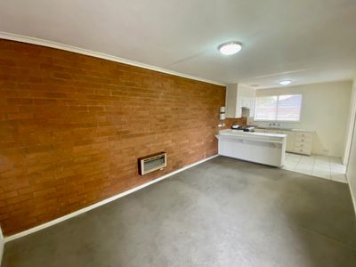 3 / 19 Hogan Grove, Werribee