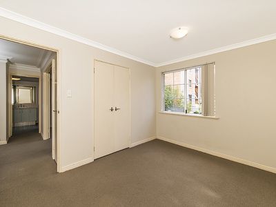 27 / 5 Dehli Street, West Perth