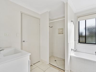 86 Amalfi Drive, Zilzie