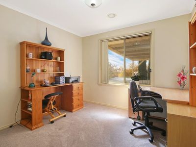 2 Medinah Ct, West Wodonga