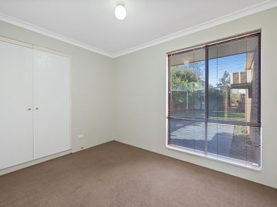 6 Lessing Place, South Lake