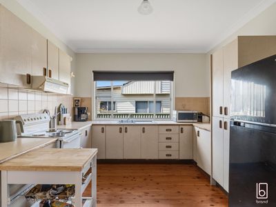 13 & 13A Manuka Parade, Gorokan