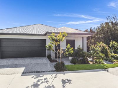 219 / 7 Halcyon Drive, Pimpama