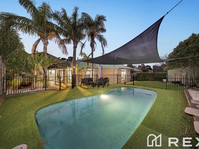 2 Andrew Court, Pakenham