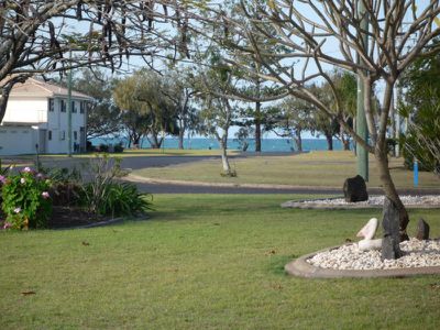 12 Fifth Avenue, Woodgate