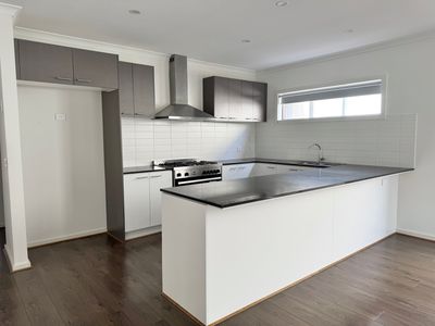 31 Wollahra Rise, Wyndham Vale