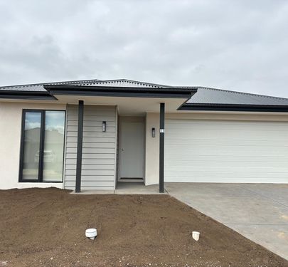 11 Codrington Street, Melton South