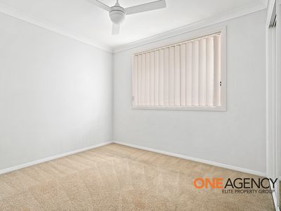 8 Spears Place, Horsley