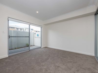 4/18 Nautilus Crescent, Scarborough