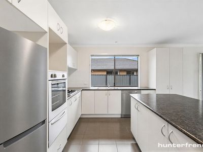 18 Villiers Drive, Point Cook
