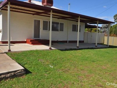 55 Dalton Street, Dubbo