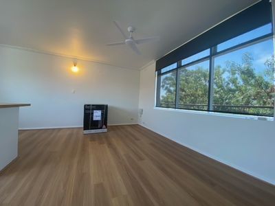 9 / 36 Hampton Parade, West Footscray