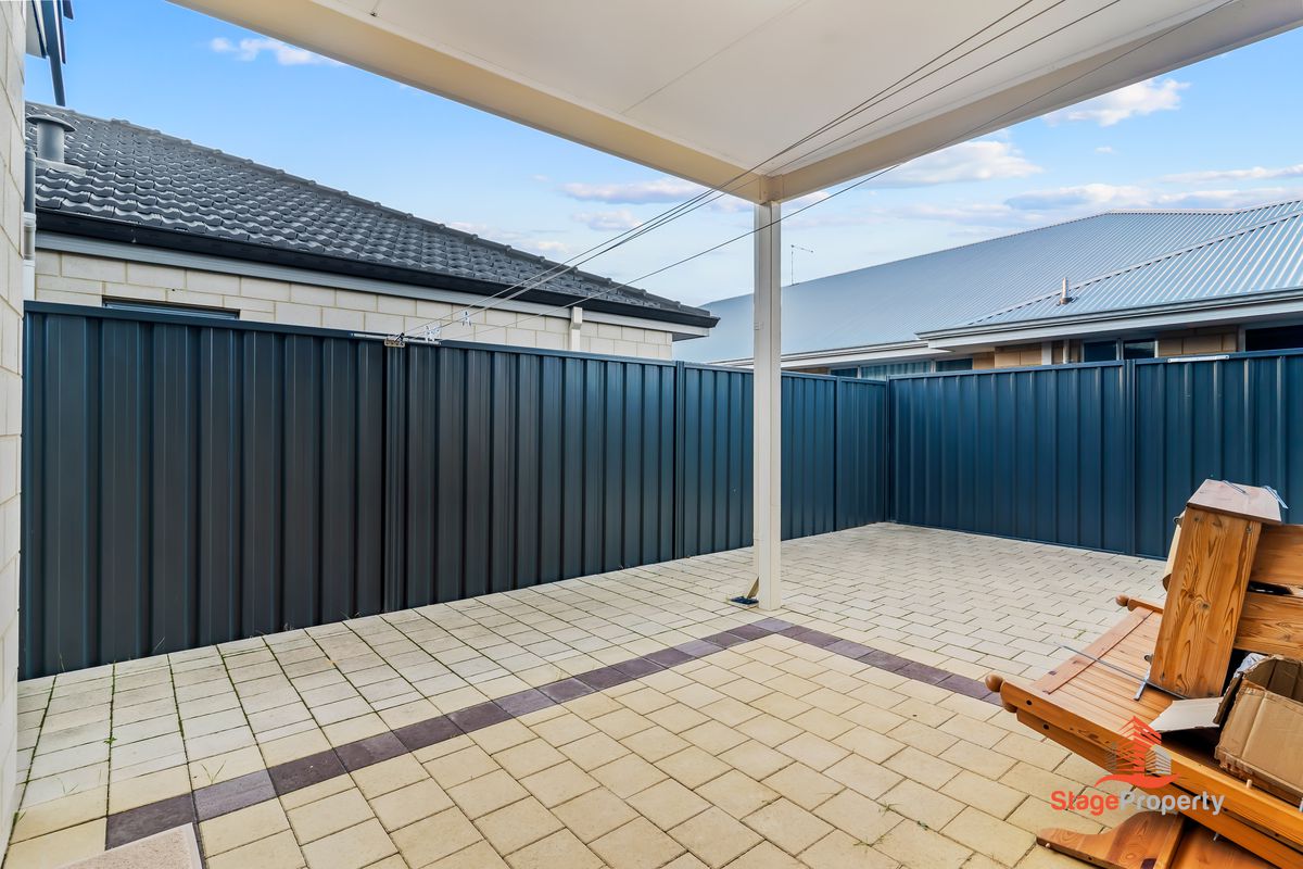 10 Greywacke Entrance, Piara Waters