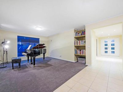 18 Peppermint Crescent, Wyndham Vale