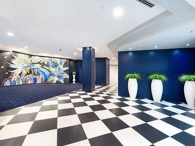 245 / 105 Scarborough Street, Southport
