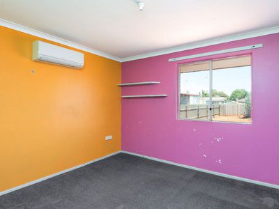 4 Phoenix Place, South Kalgoorlie