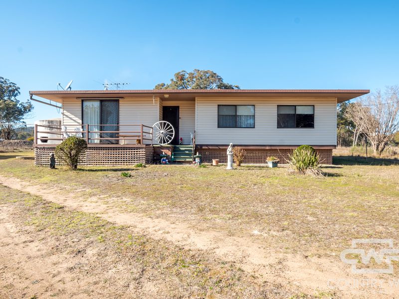 13 Deloraine Road, Emmaville