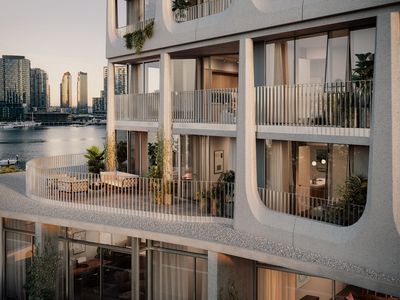 Waterfront Living in the Heart of NewQuay Docklands