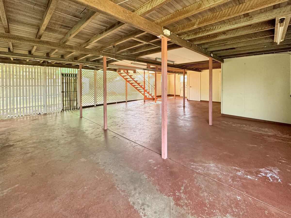 6 CANOPUS CIRCUIT, Atherton