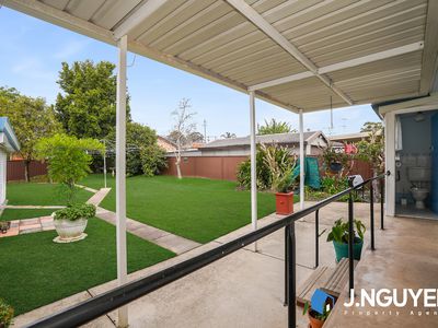 28 Barlow Crescent, Canley Heights