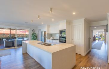 6 Mountain View Circuit, Beaconsfield