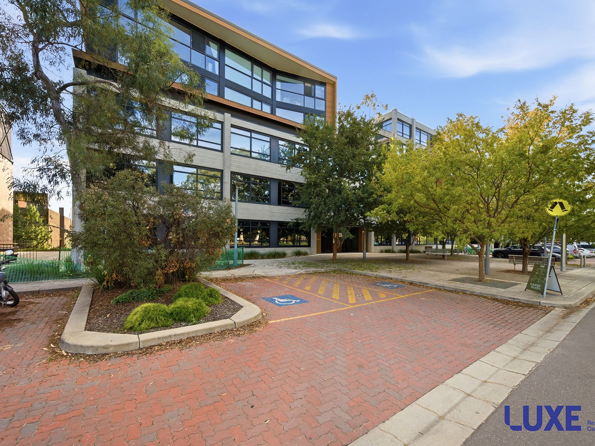 UG01 / 9 The Causeway, Kingston