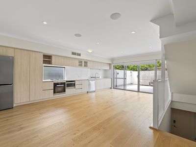 1 / 2 First Avenue, Applecross