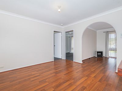 13 Mimosa Court, Kelmscott