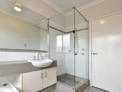 8A Salitage Link, Pearsall