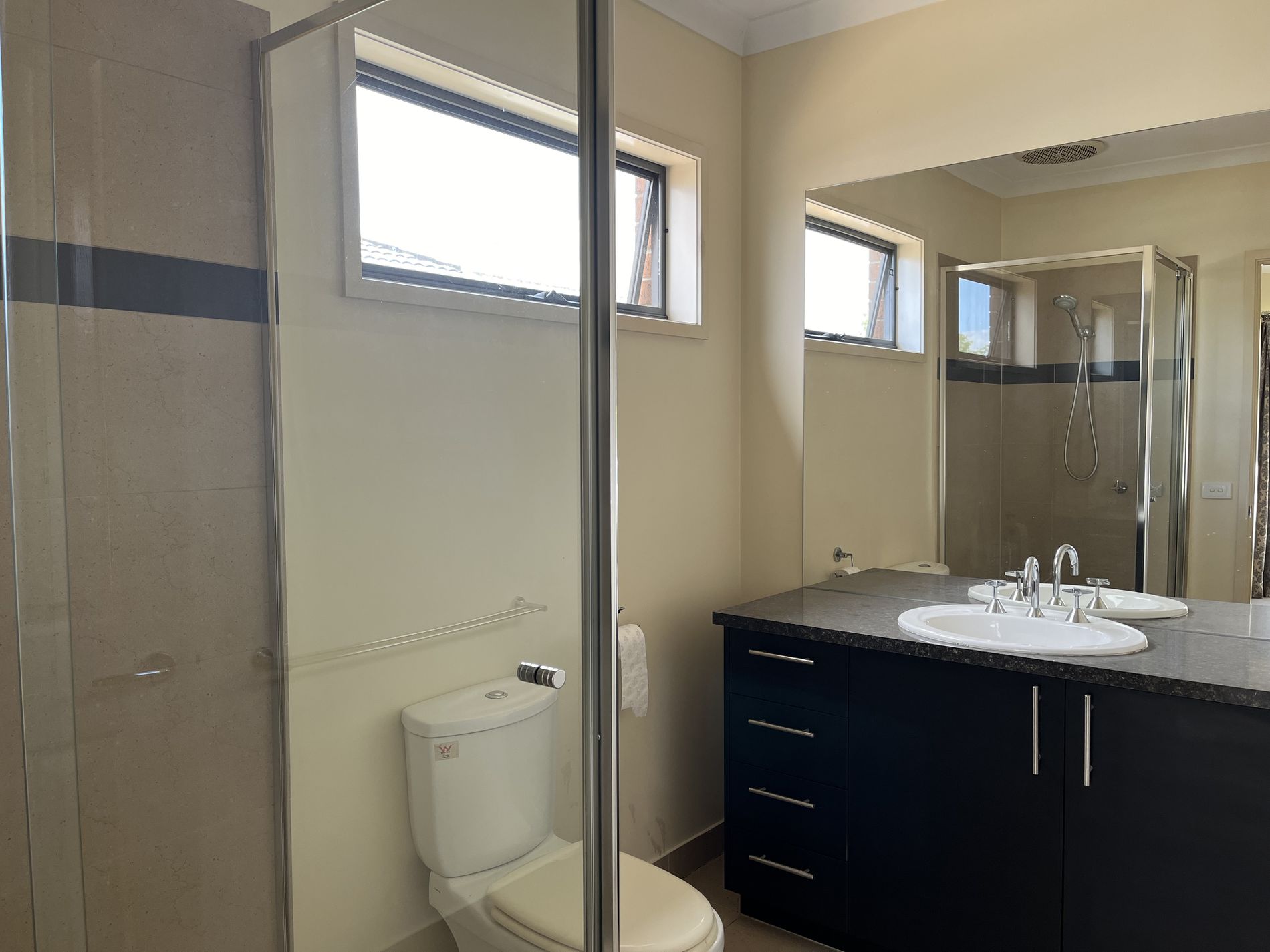 39 Paraffin Drive, Leopold