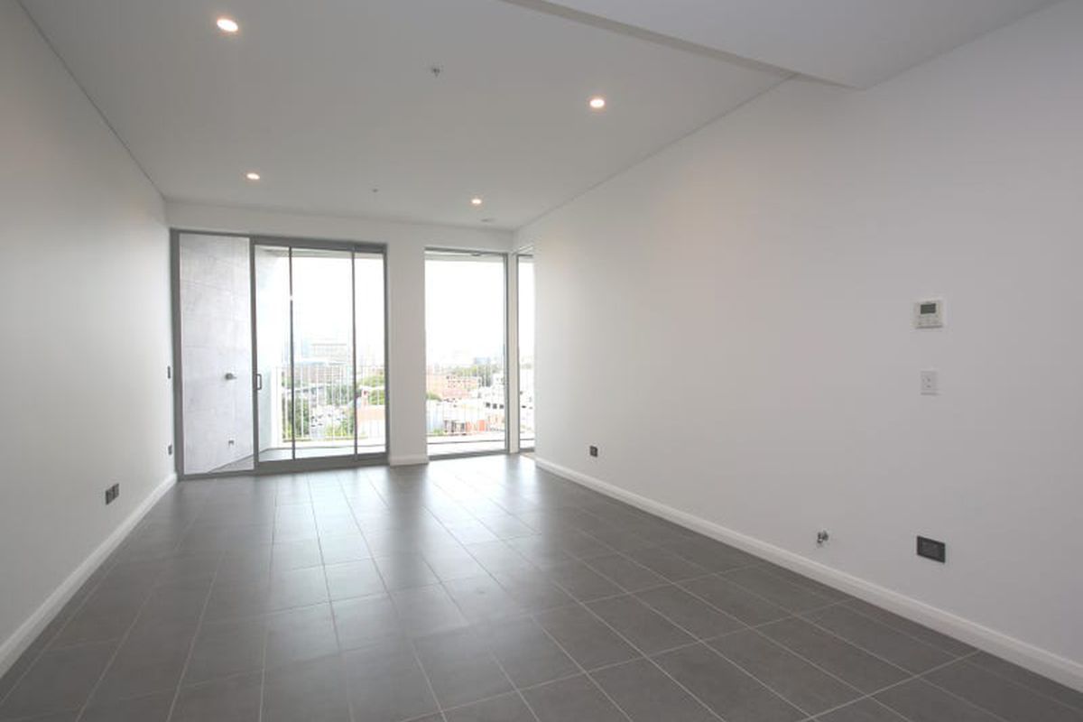 704 / 1B Lawson Square Street, Redfern