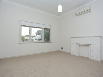 35 Boulder Avenue , Ascot