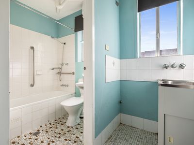 20 / 56 Henderson Road, Queanbeyan