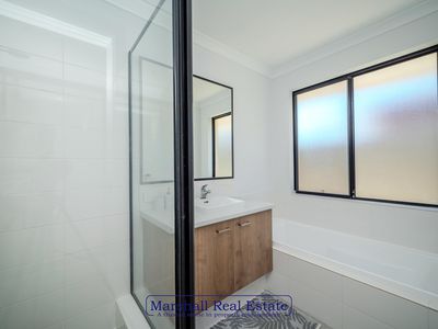 9 Lipson Way, Eglinton