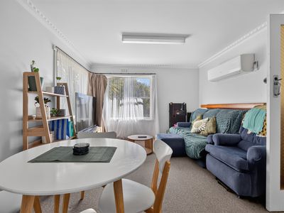 2 Victoria Street, George Town