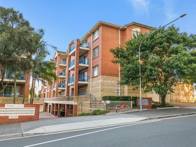 64 / 7 Regent Street, Wollongong