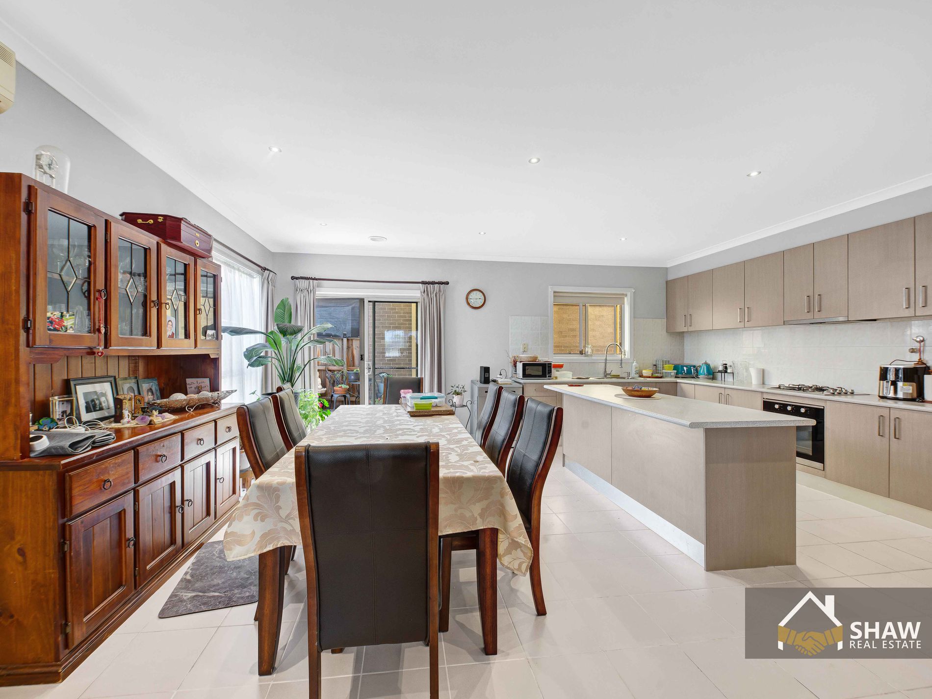 2 / 16 Bellinger Crescent, Wyndham Vale